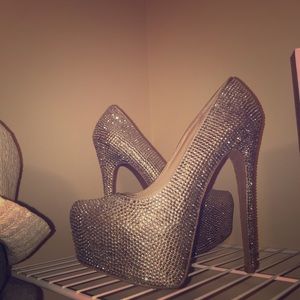 Steve Madden high heels